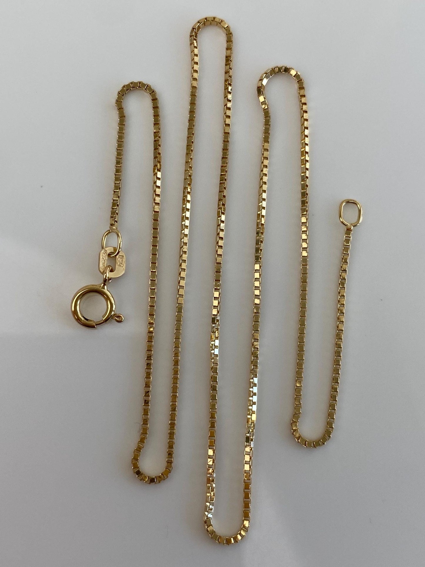 Vintage Solid 18k Yellow Gold Box Chain Necklace - 15.75 inches