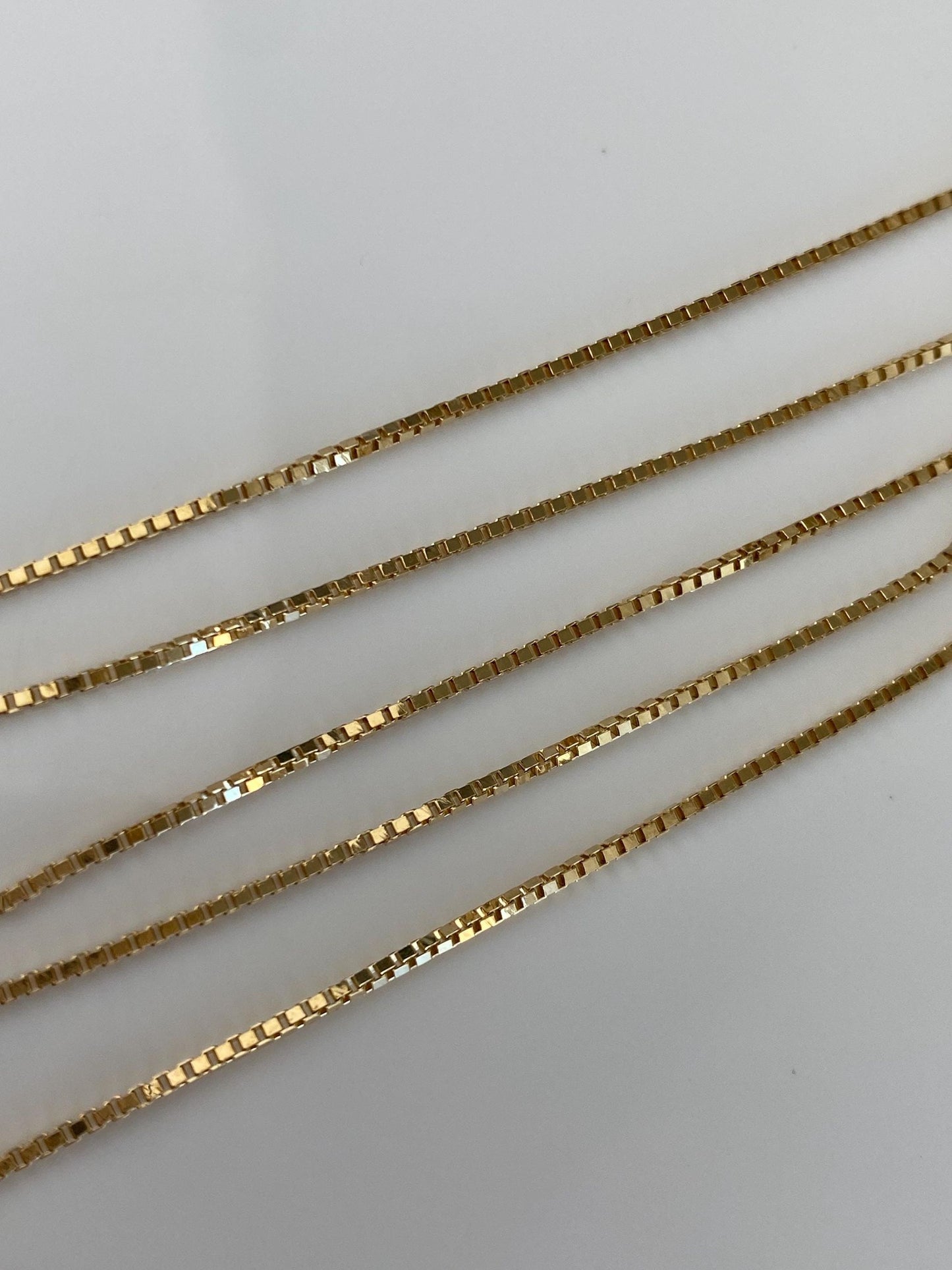 Vintage Solid 18k Yellow Gold Box Chain Necklace - 15.75 inches