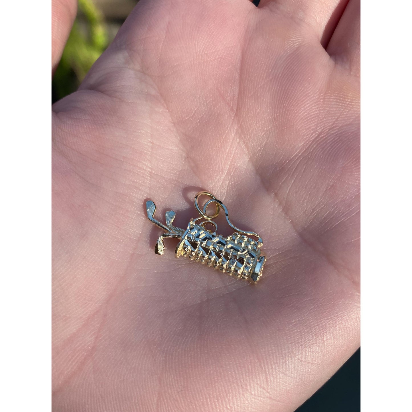 Vintage Solid 14k Yellow Gold Diamond Cut Golf Bag Charm
