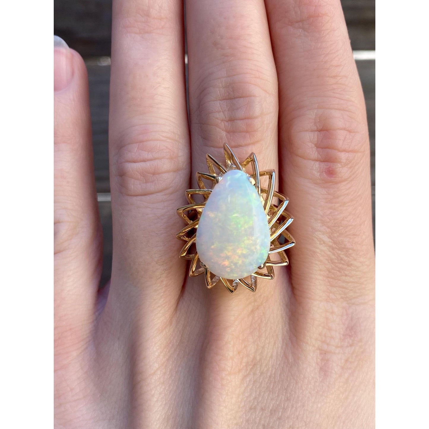 Vintage Solid 14k Yellow Gold Opal Teardrop Cocktail Ring - Size 6.75