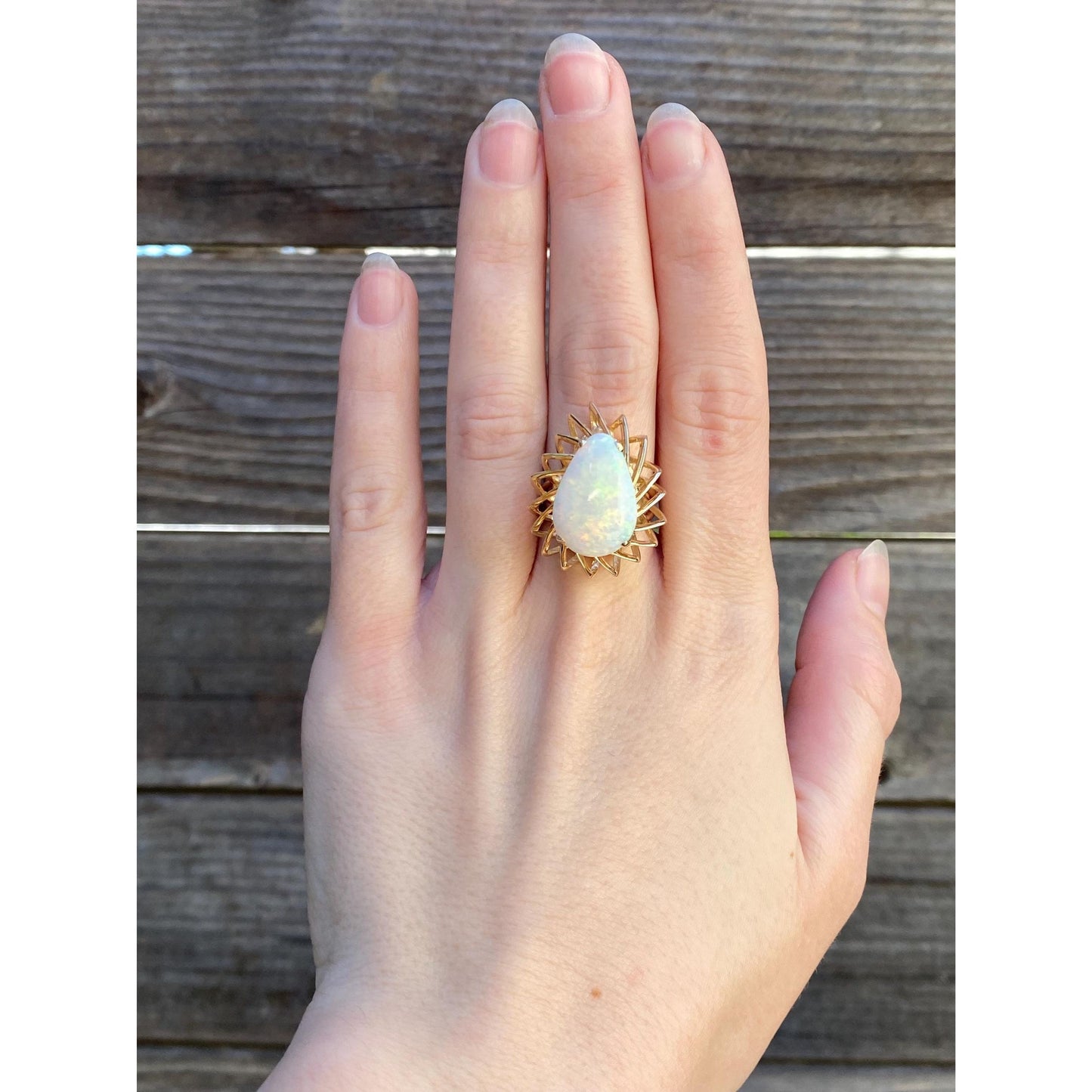 Vintage Solid 14k Yellow Gold Opal Teardrop Cocktail Ring - Size 6.75