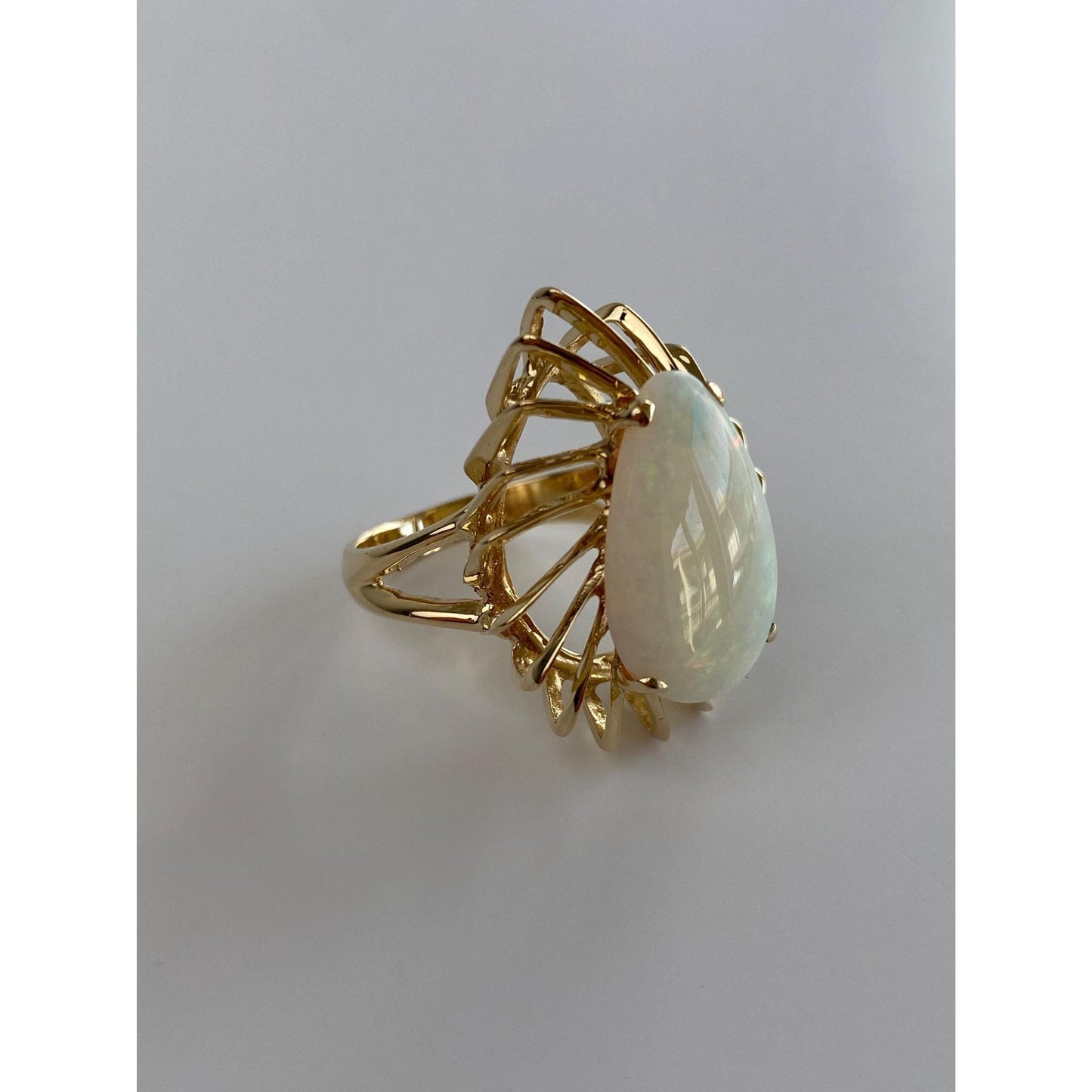 Vintage Solid 14k Yellow Gold Opal Teardrop Cocktail Ring - Size 6.75
