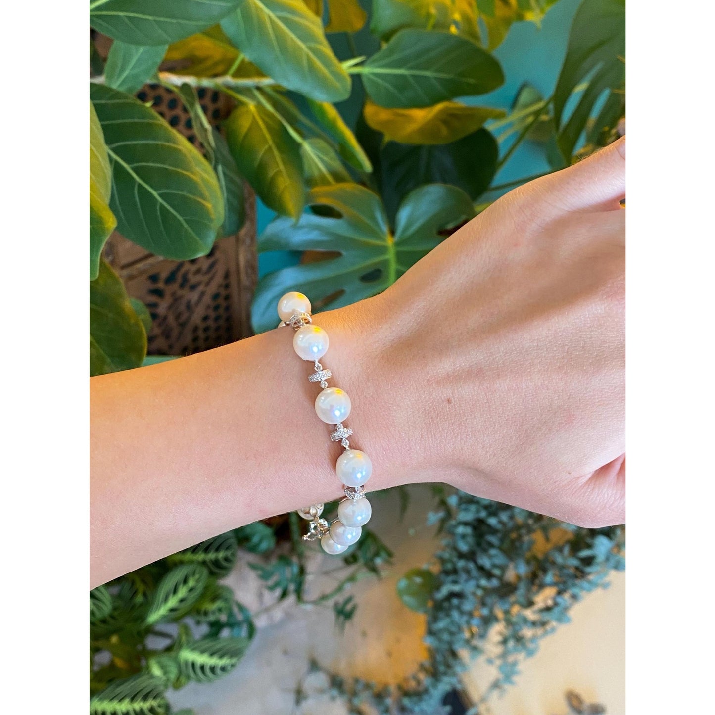 Vintage Solid 14k White Gold Clear Sapphire Pearl Bracelet - 8 inches