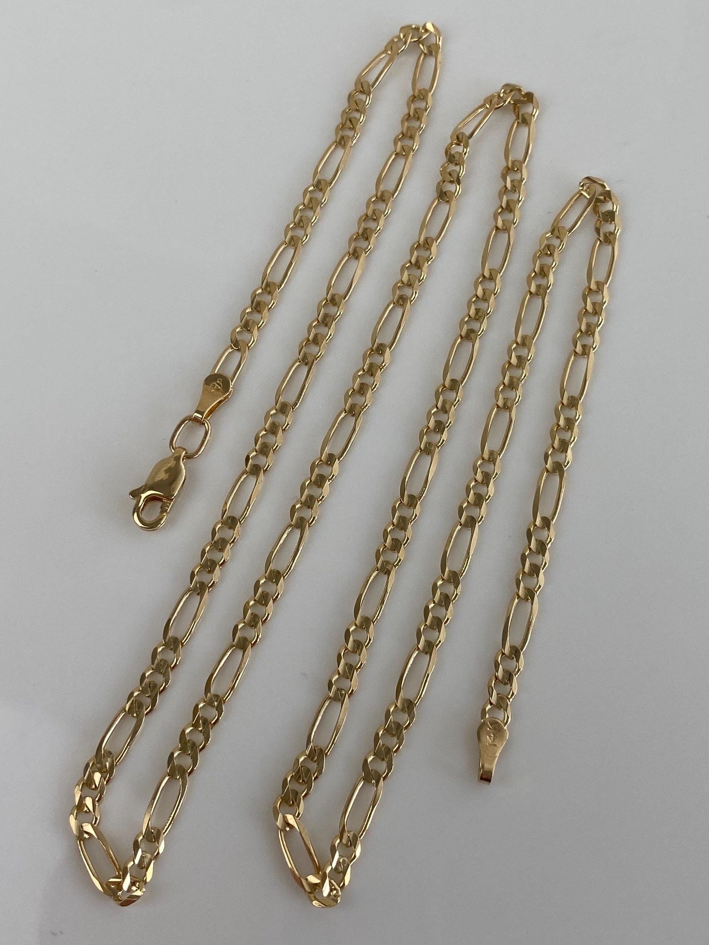 Vintage Solid 14k Yellow Gold Figaro Chain Necklace - 22 inches