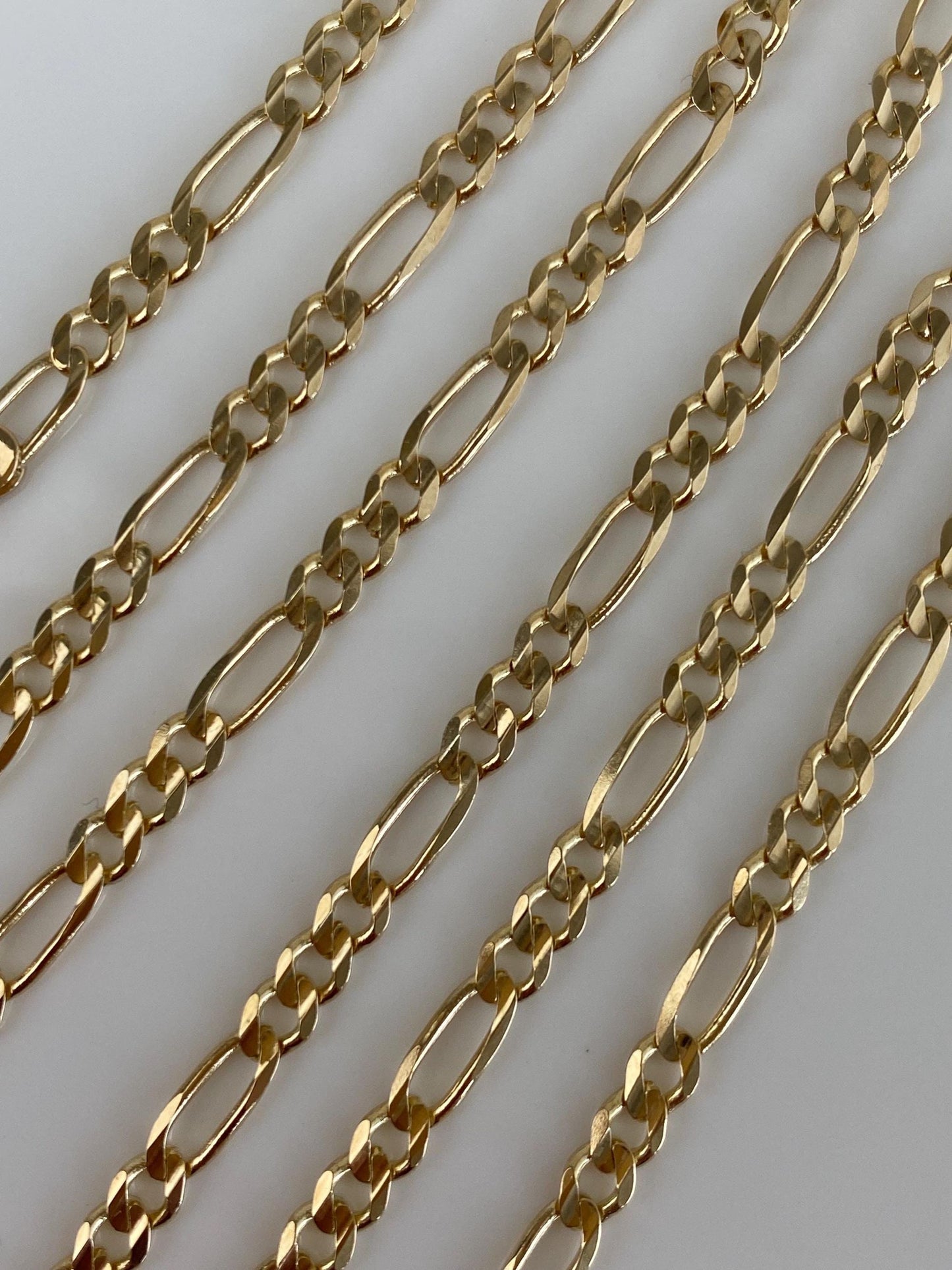 Vintage Solid 14k Yellow Gold Figaro Chain Necklace - 22 inches