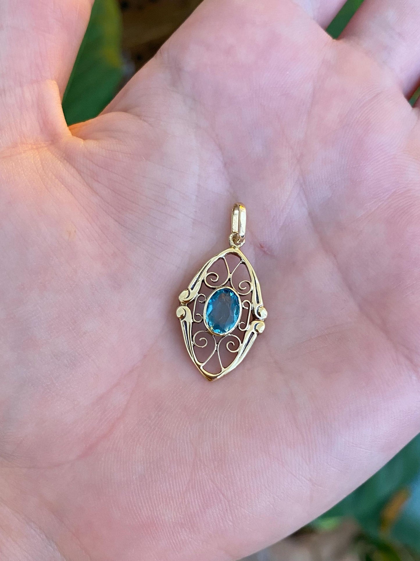 Vintage 14k Yellow Gold Light Blue Cubic Zirconia Charm