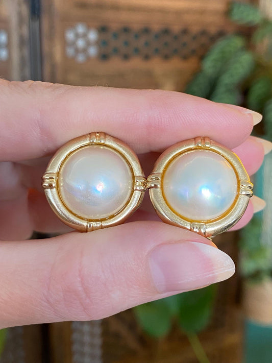 Vintage Solid 14k Yellow Gold Large Pearl Stud Earrings