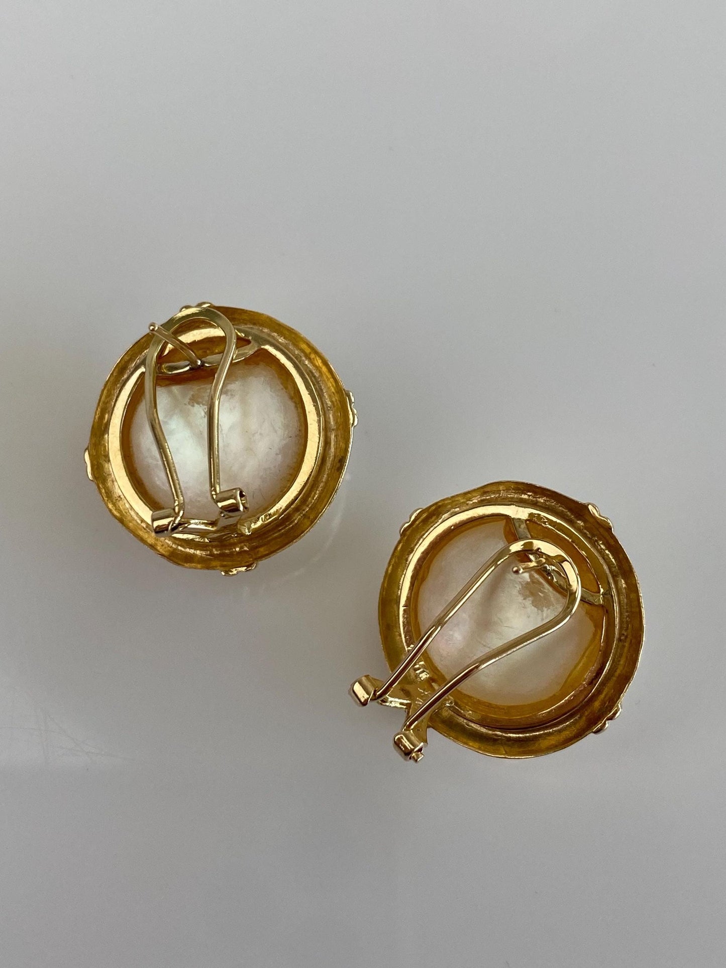 Vintage Solid 14k Yellow Gold Large Pearl Stud Earrings
