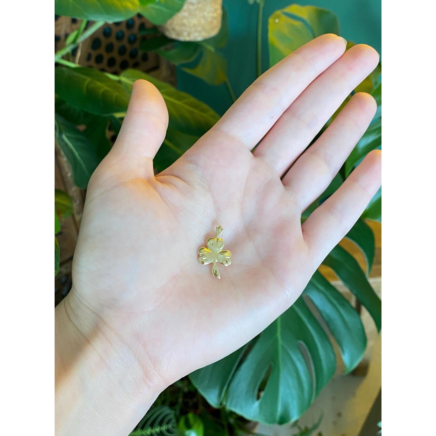 Vintage Solid 14k Yellow Gold Shamrock Charm