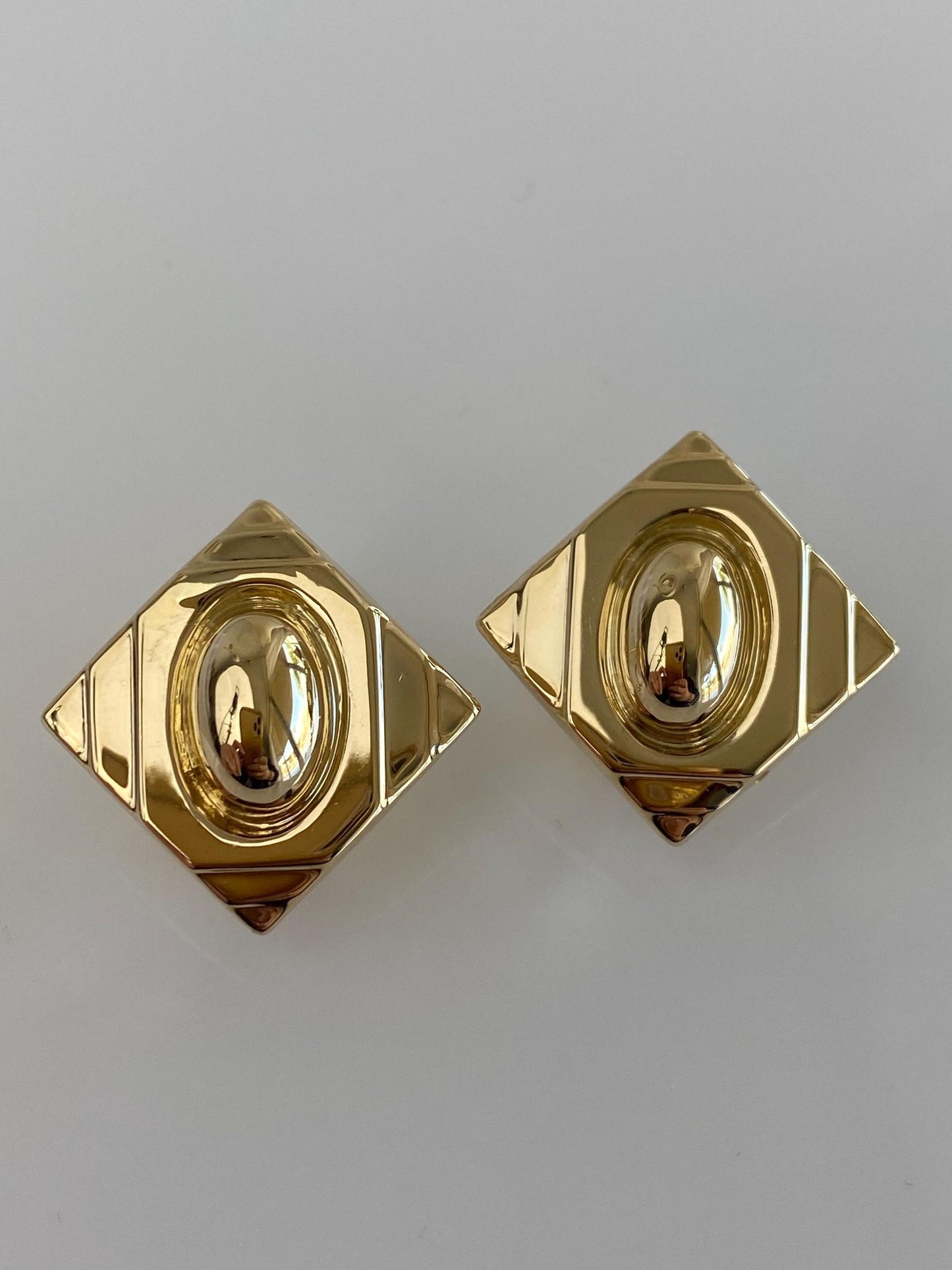 Vintage 14k Yellow Gold Designed Square Stud Earrings