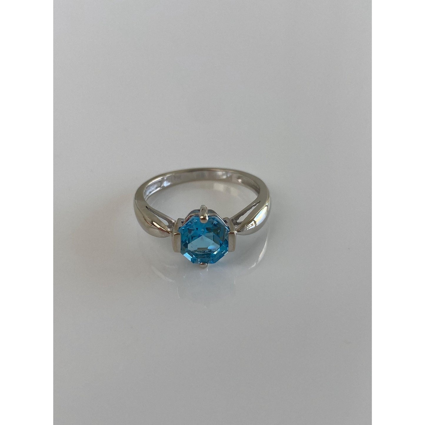 Vintage Solid 10k White Gold Topaz Ring - Size 6.5