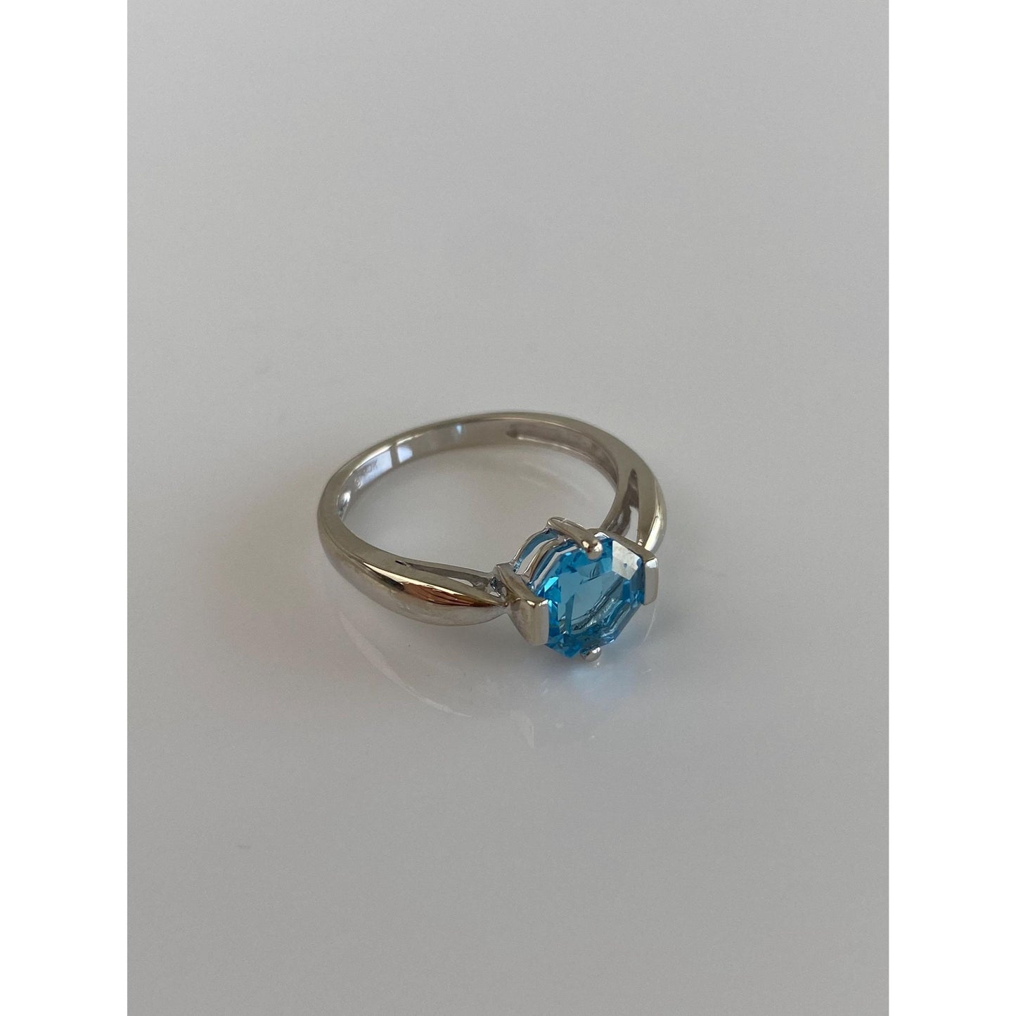 Vintage Solid 10k White Gold Topaz Ring - Size 6.5