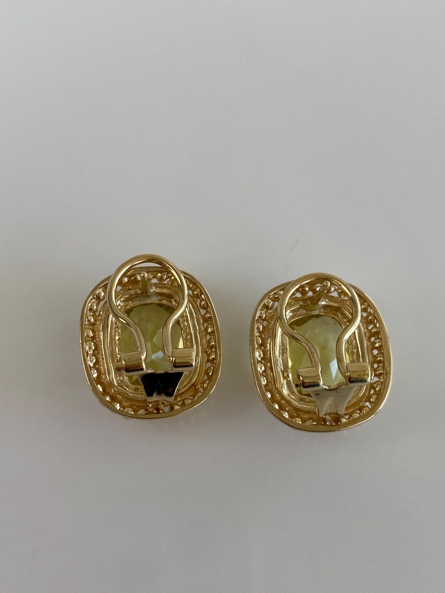 Vintage Solid 14k Yellow Gold Light Green Quartz Drop Earrings