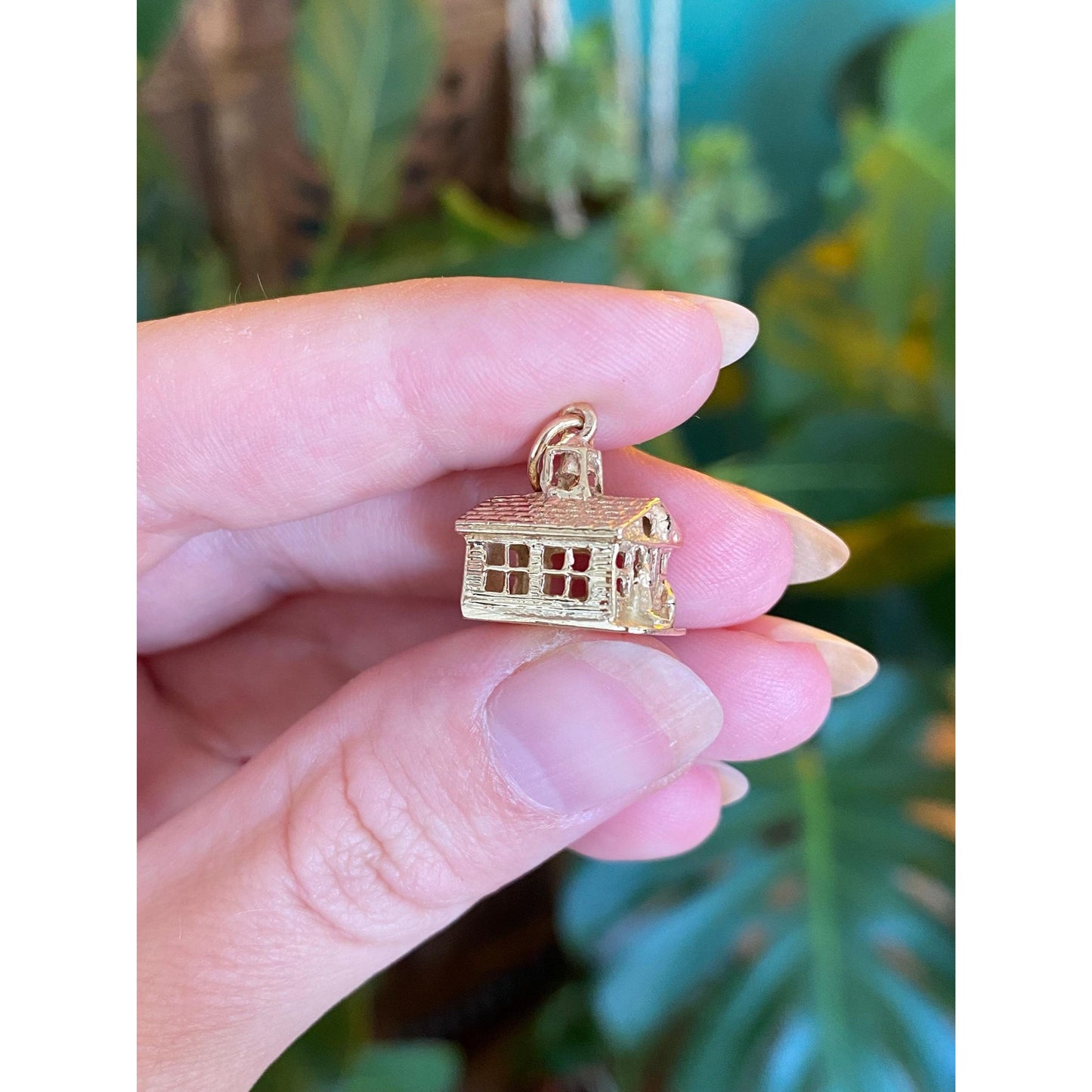Vintage Solid 14k Yellow Gold School House Church Charm