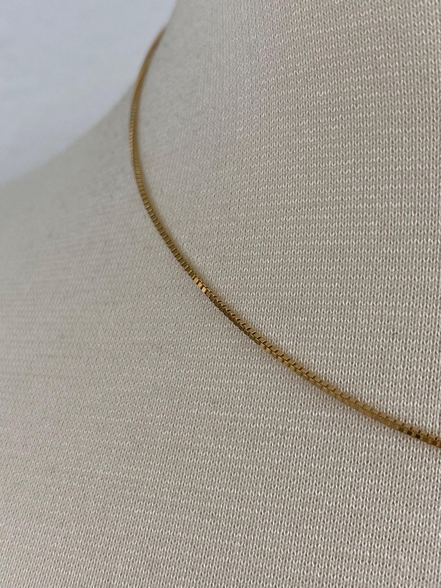 Vintage Solid 14k Yellow Gold Box Chain Necklace - 16 inches