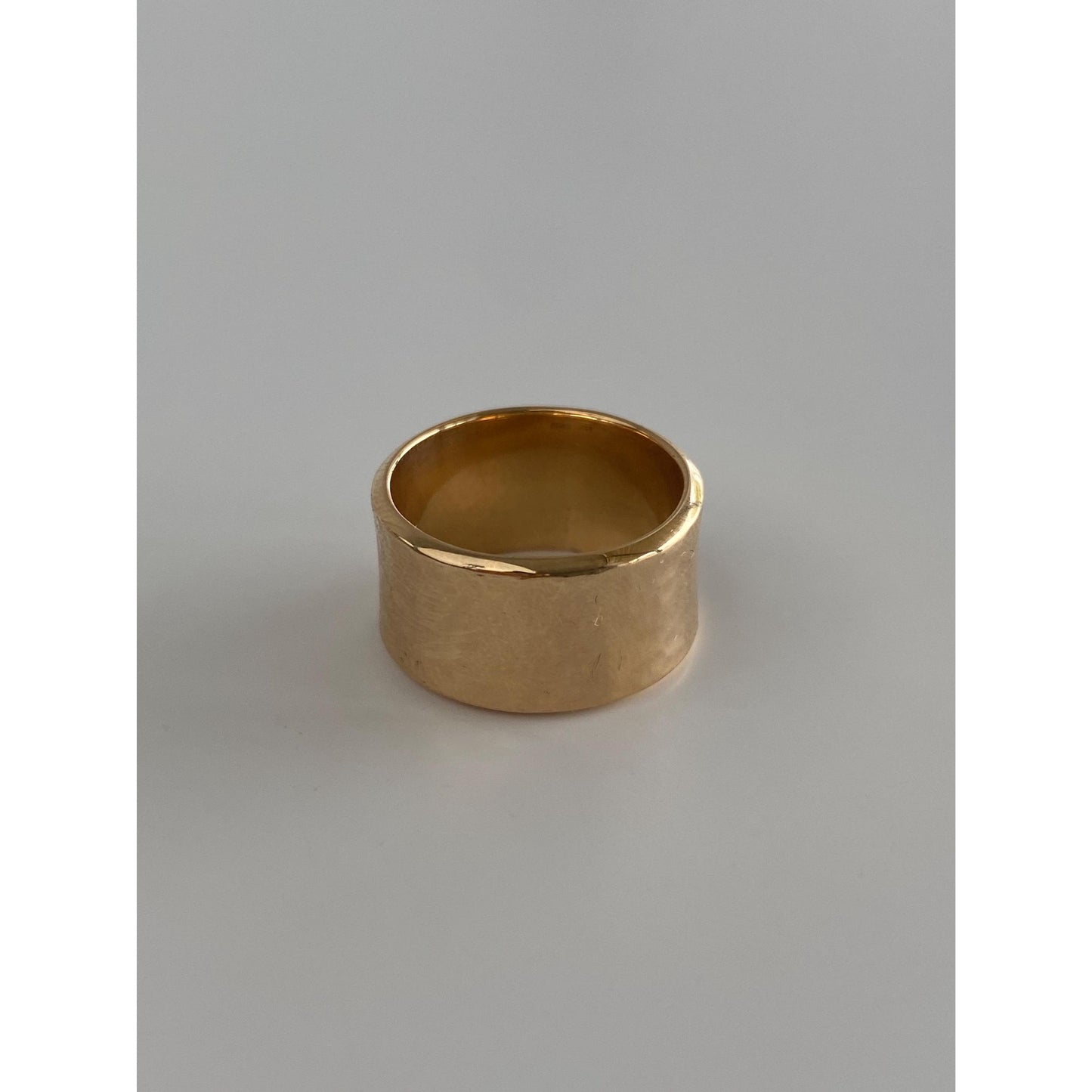 Vintage Solid 14k Yellow Gold Wide Hammered Ring Band - Size 5