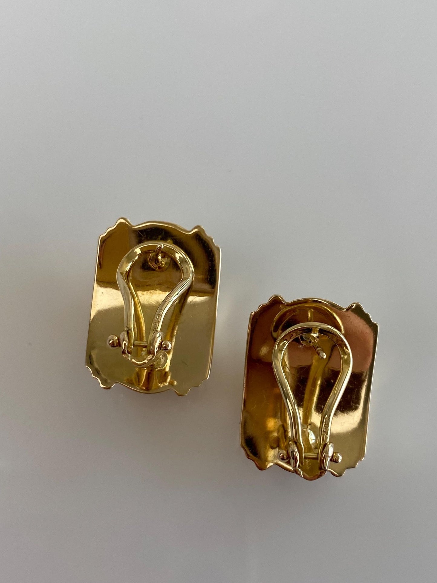 Vintage 14k Yellow Gold Design Domed Stud Earrings