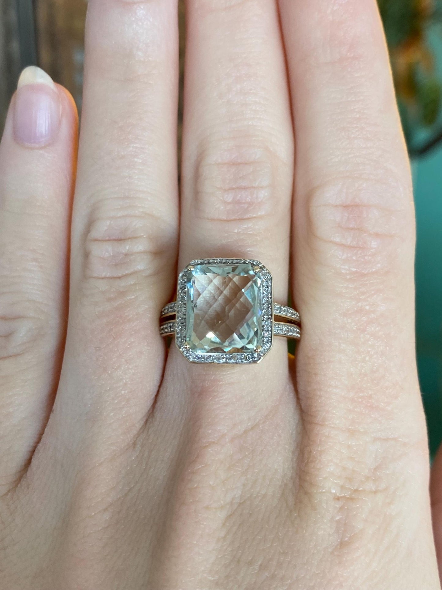 Vintage Solid 14k Yellow Gold Green Quartz Diamond Ring - Size 6.75