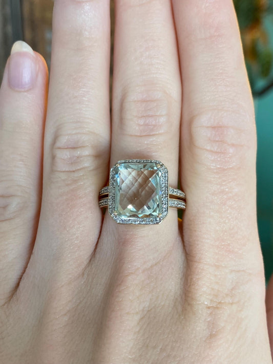 Vintage Solid 14k Yellow Gold Green Quartz Diamond Ring - Size 6.75