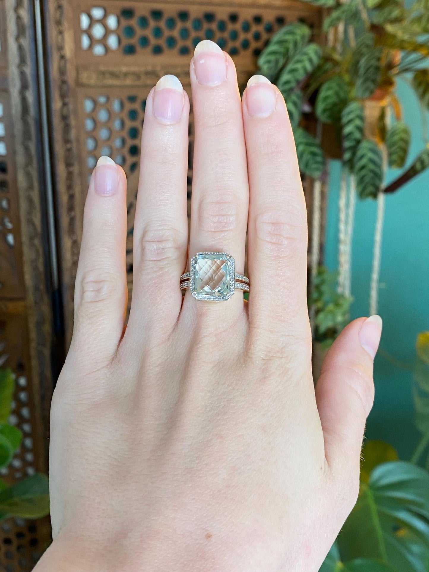 Vintage Solid 14k Yellow Gold Green Quartz Diamond Ring - Size 6.75