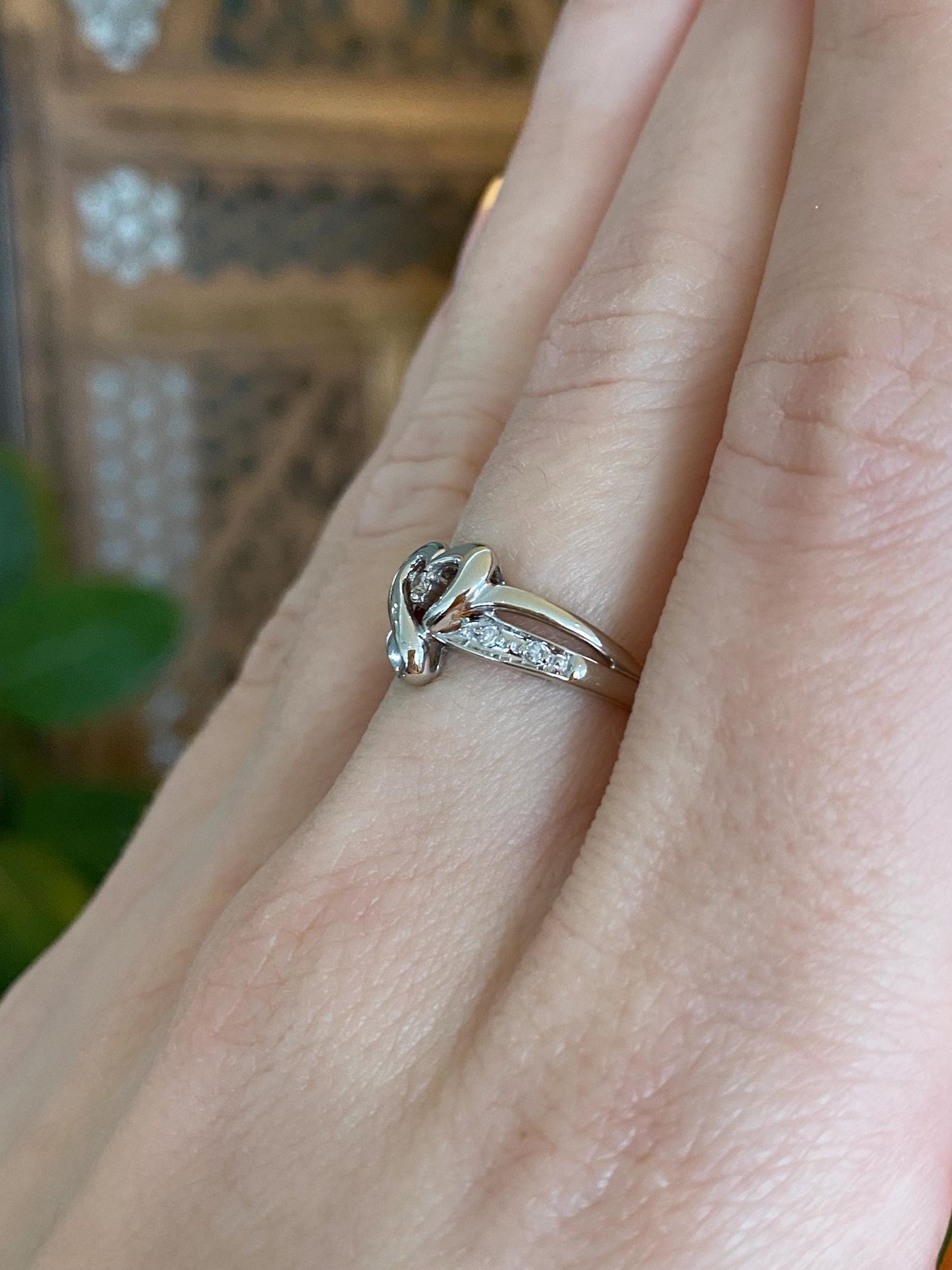 Vintage Solid 10k White Gold Diamond Heart Ring - Size 6.25