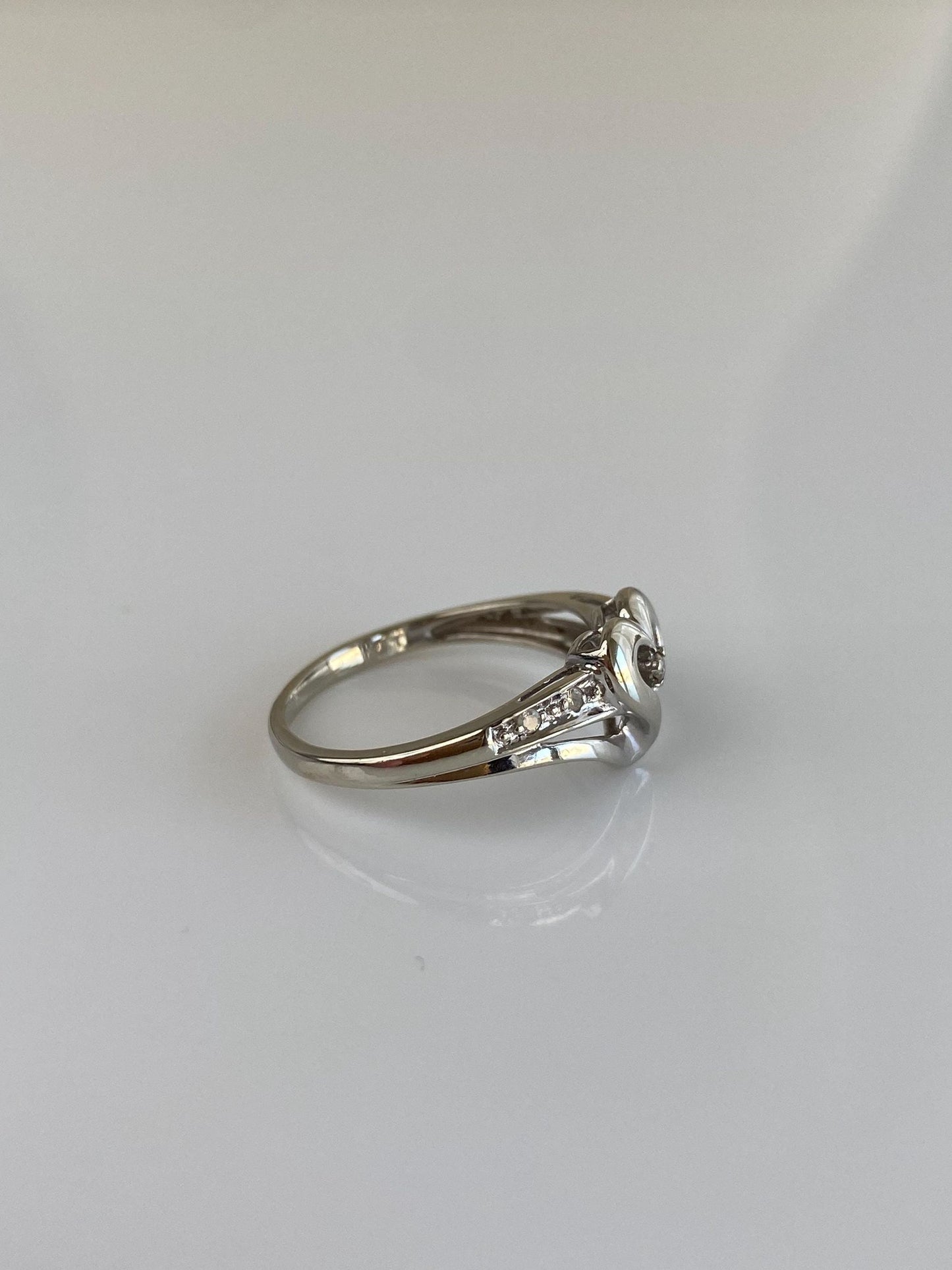 Vintage Solid 10k White Gold Diamond Heart Ring - Size 6.25