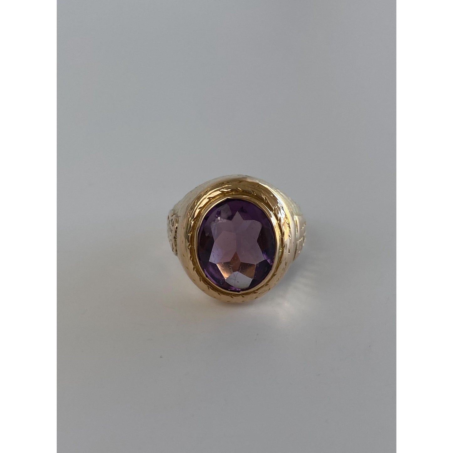 Vintage Solid 10k Yellow Gold Amethyst Signet Ring - Size 6.5