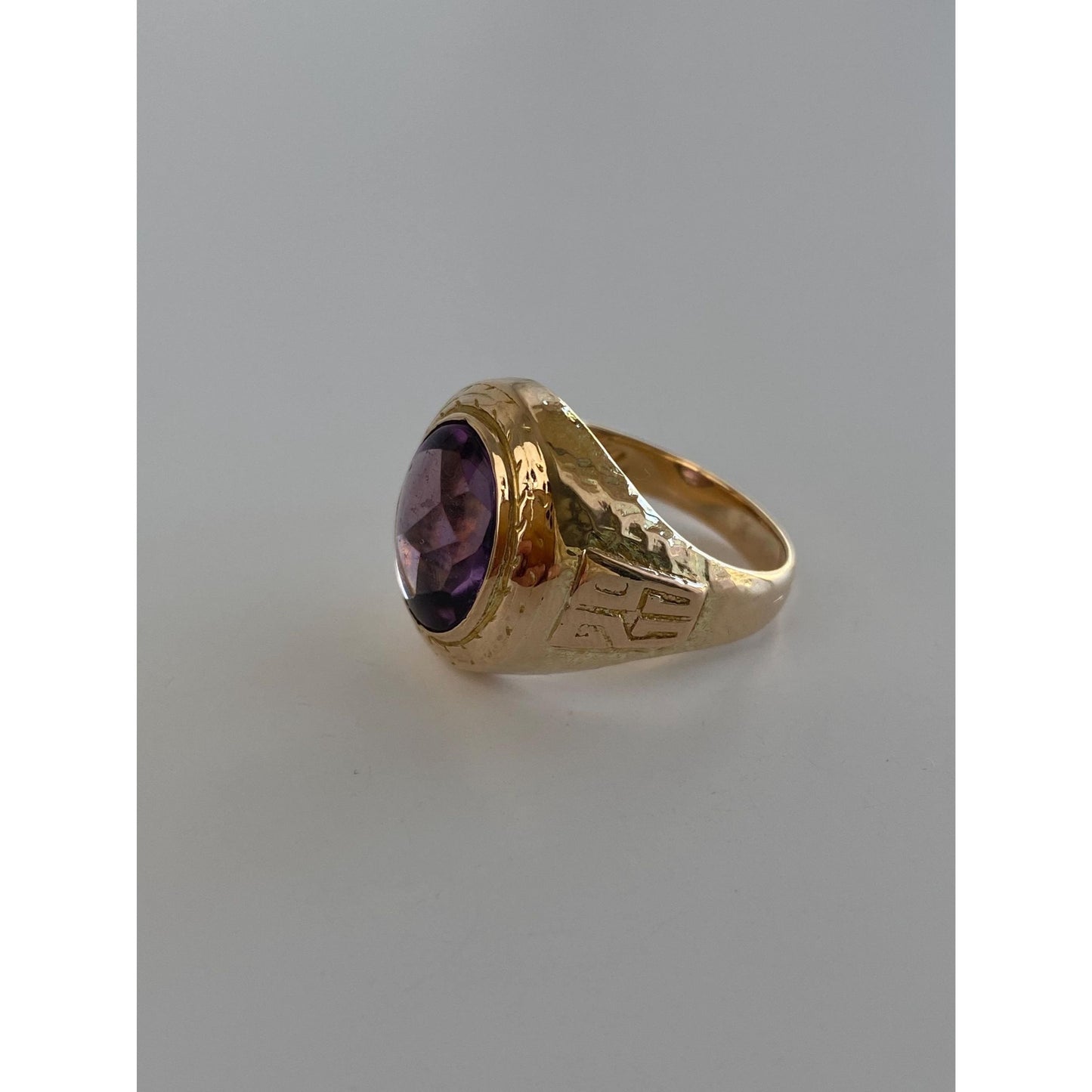 Vintage Solid 10k Yellow Gold Amethyst Signet Ring - Size 6.5