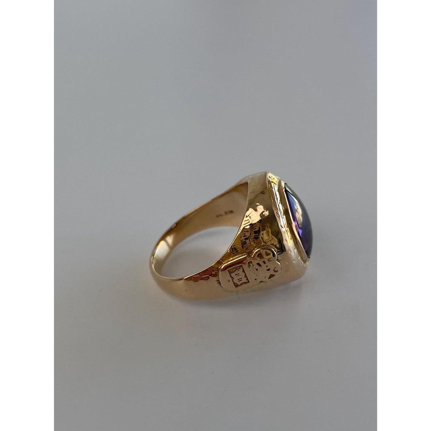Vintage Solid 10k Yellow Gold Amethyst Signet Ring - Size 6.5