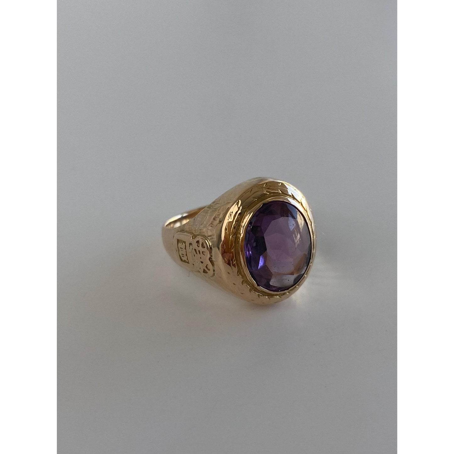 Vintage Solid 10k Yellow Gold Amethyst Signet Ring - Size 6.5