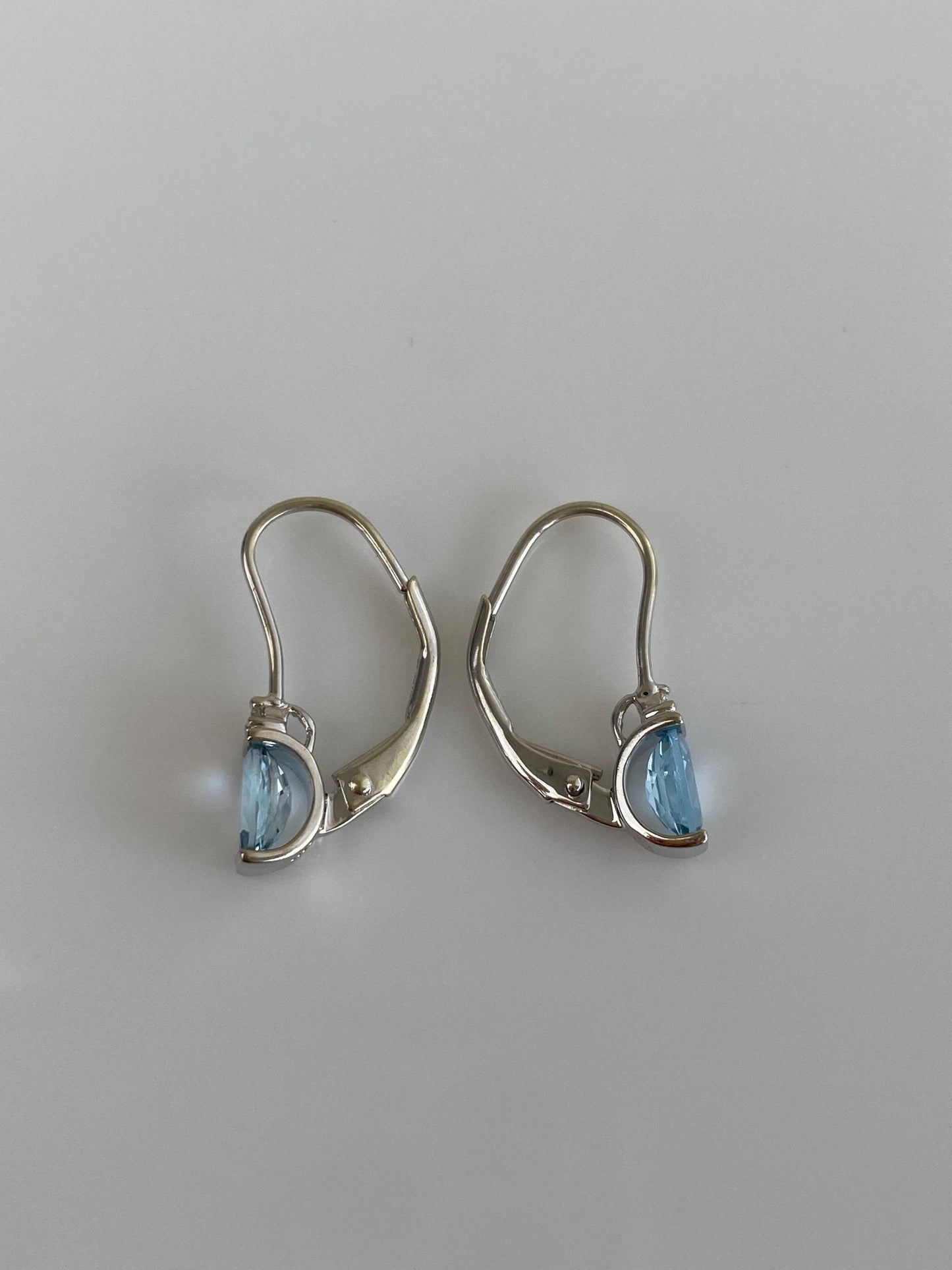 Vintage Solid 14k White Gold Diamond Light Blue Quartz Dangle Earrings