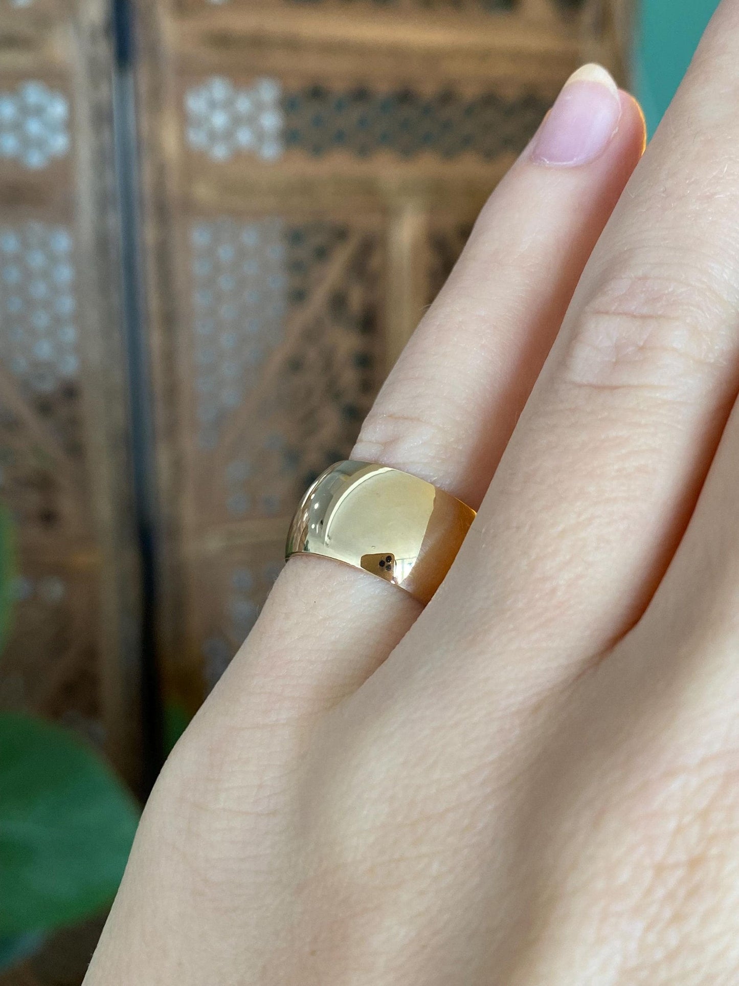Vintage Solid 14k Yellow Gold Wide Ring Band - Size 5