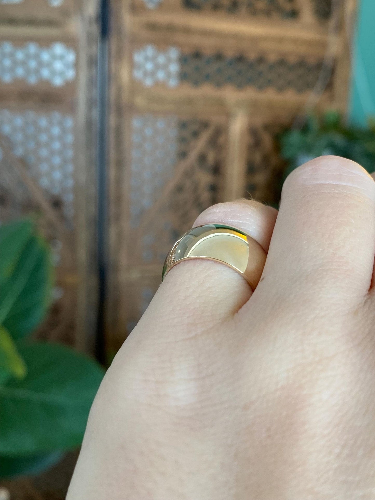 Vintage Solid 14k Yellow Gold Wide Ring Band - Size 5
