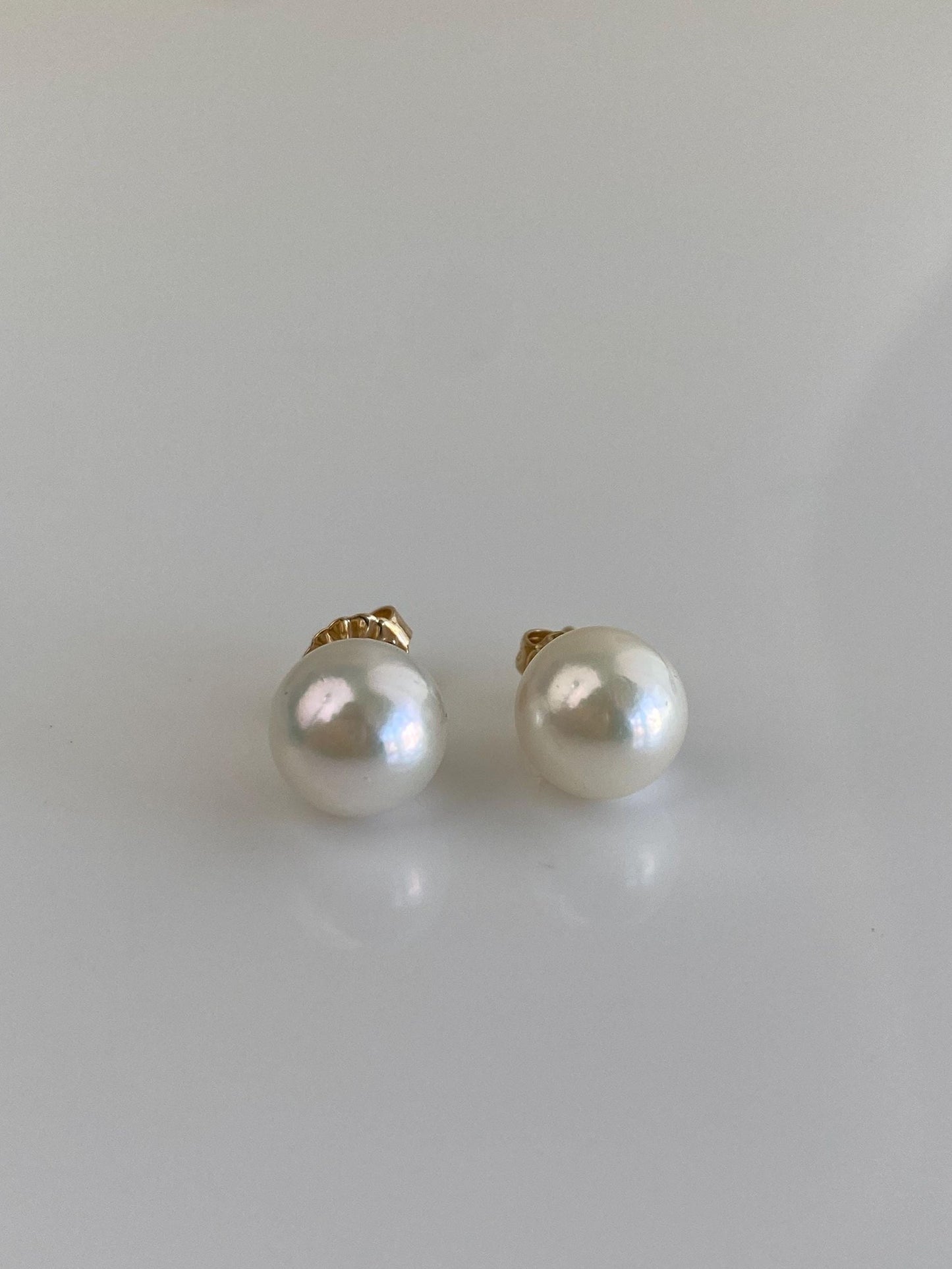 Vintage Solid 14k Yellow Gold Pearl Stud Earrings