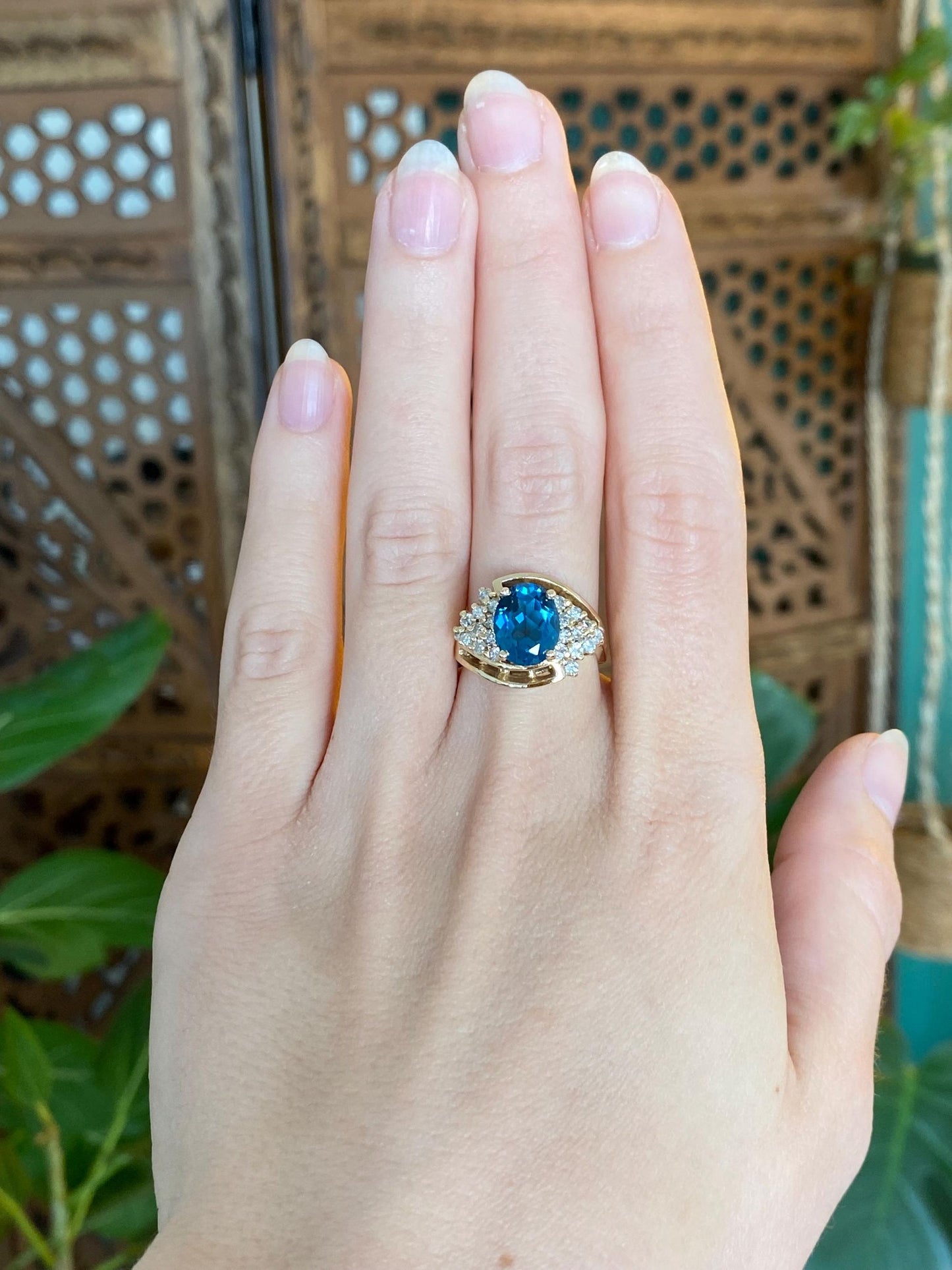 Vintage Solid 14k Yellow Gold Diamond Topaz Ring - Size 6.25