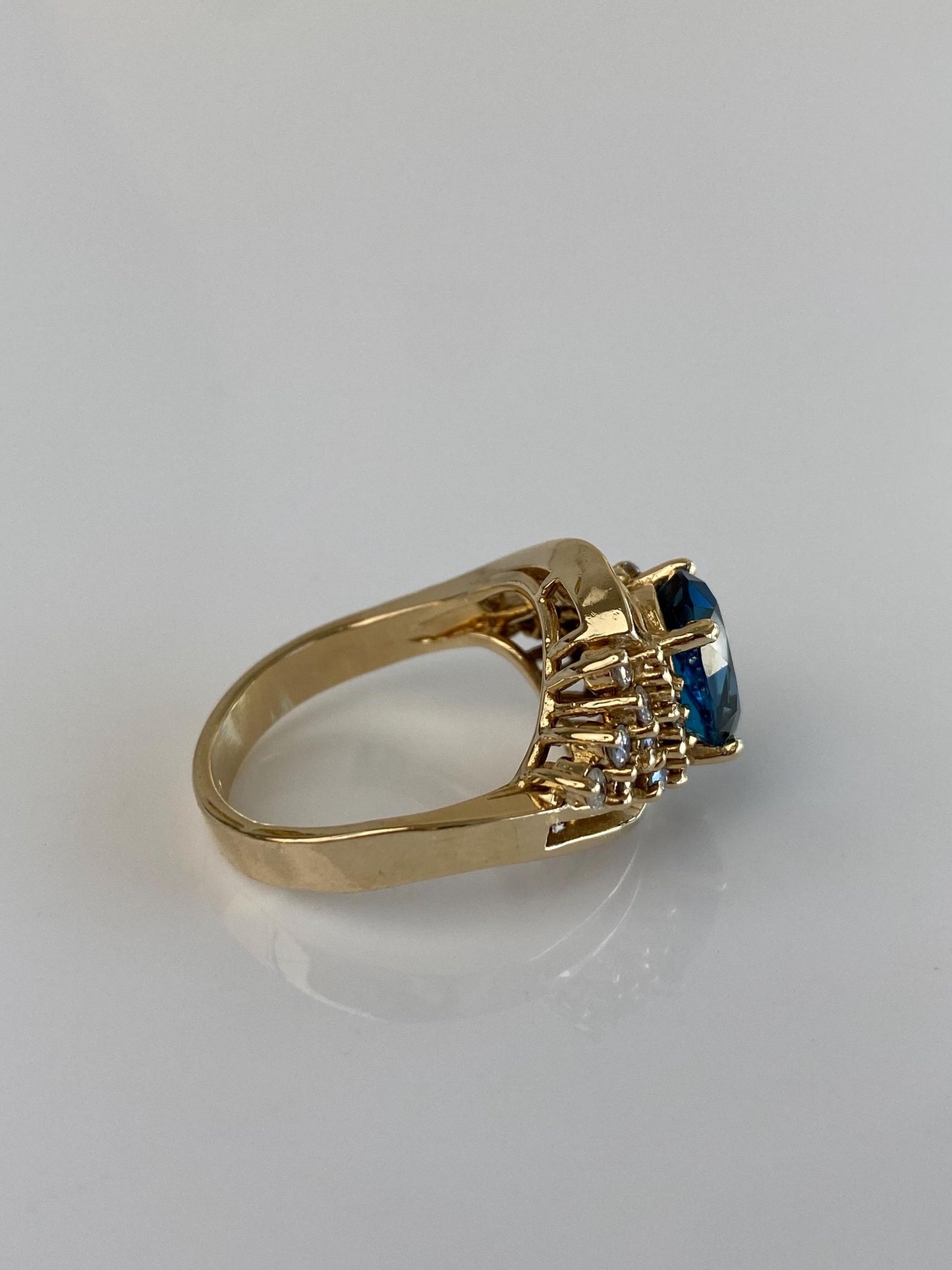 Vintage Solid 14k Yellow Gold Diamond Topaz Ring - Size 6.25