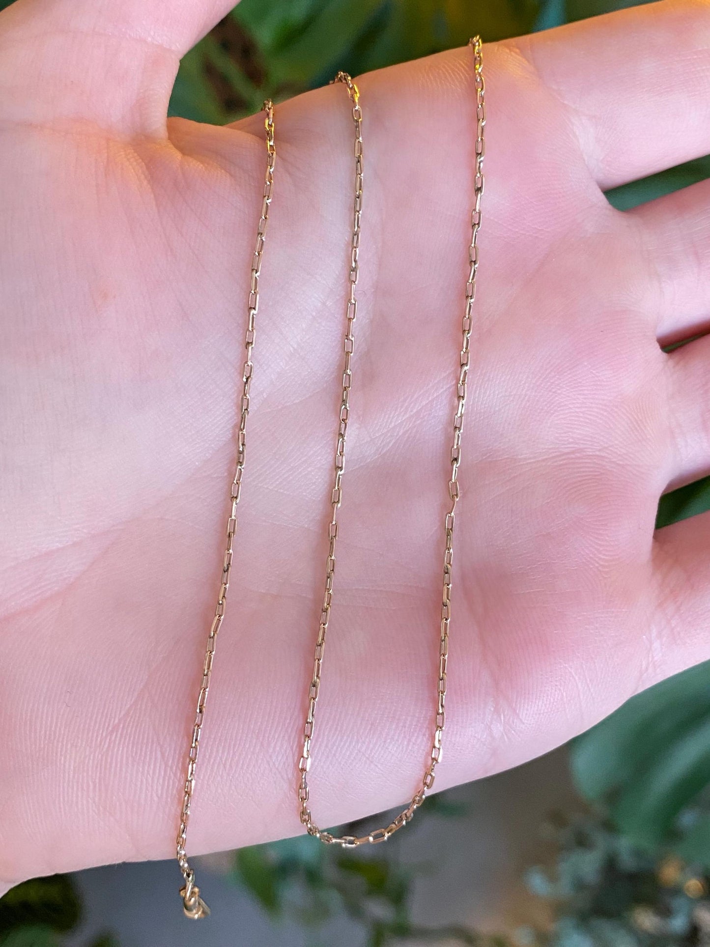 Vintage Solid 10k Yellow Gold Elongated Cable Chain Necklace - 17.75 inches