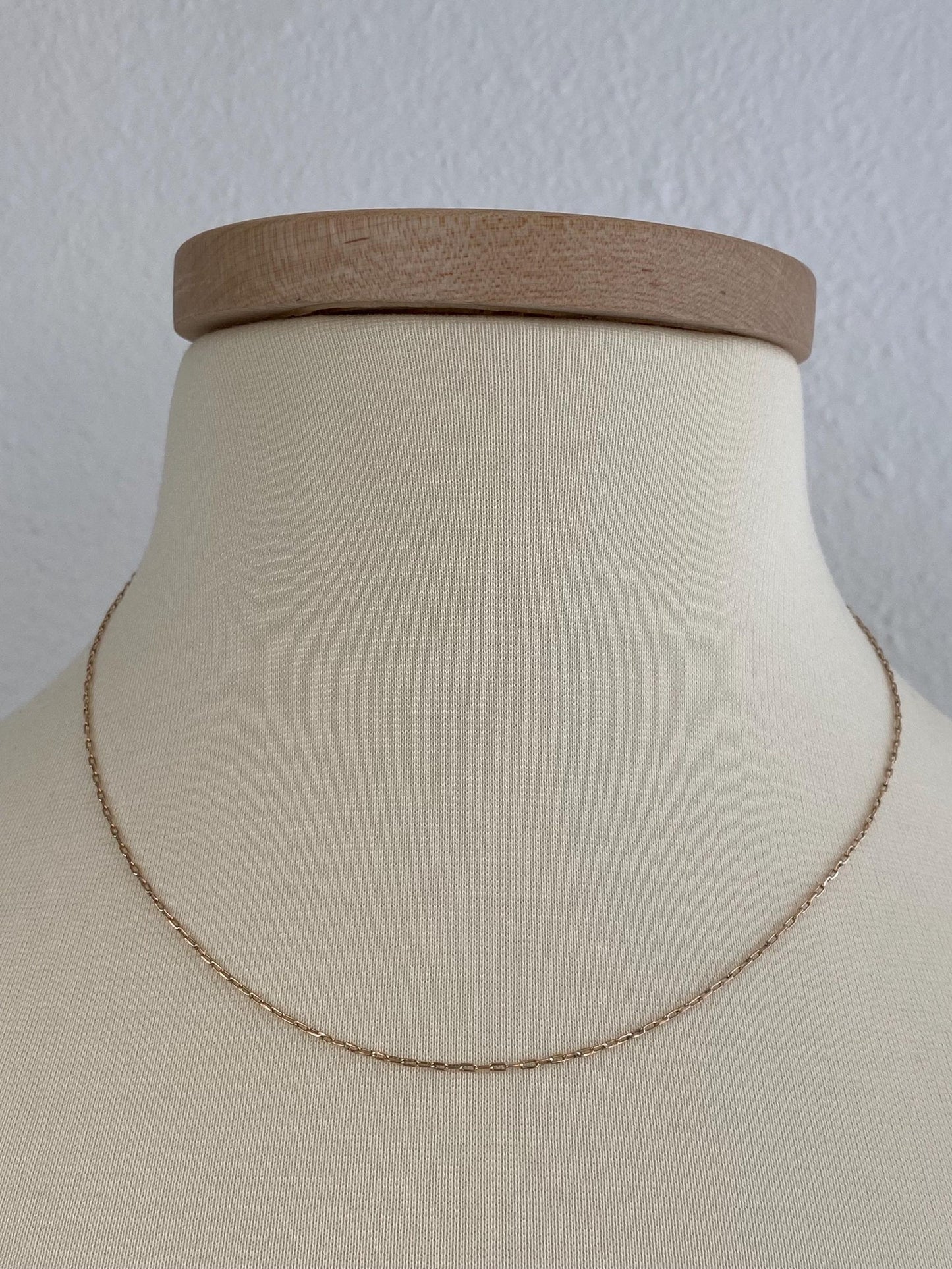 Vintage Solid 10k Yellow Gold Elongated Cable Chain Necklace - 17.75 inches