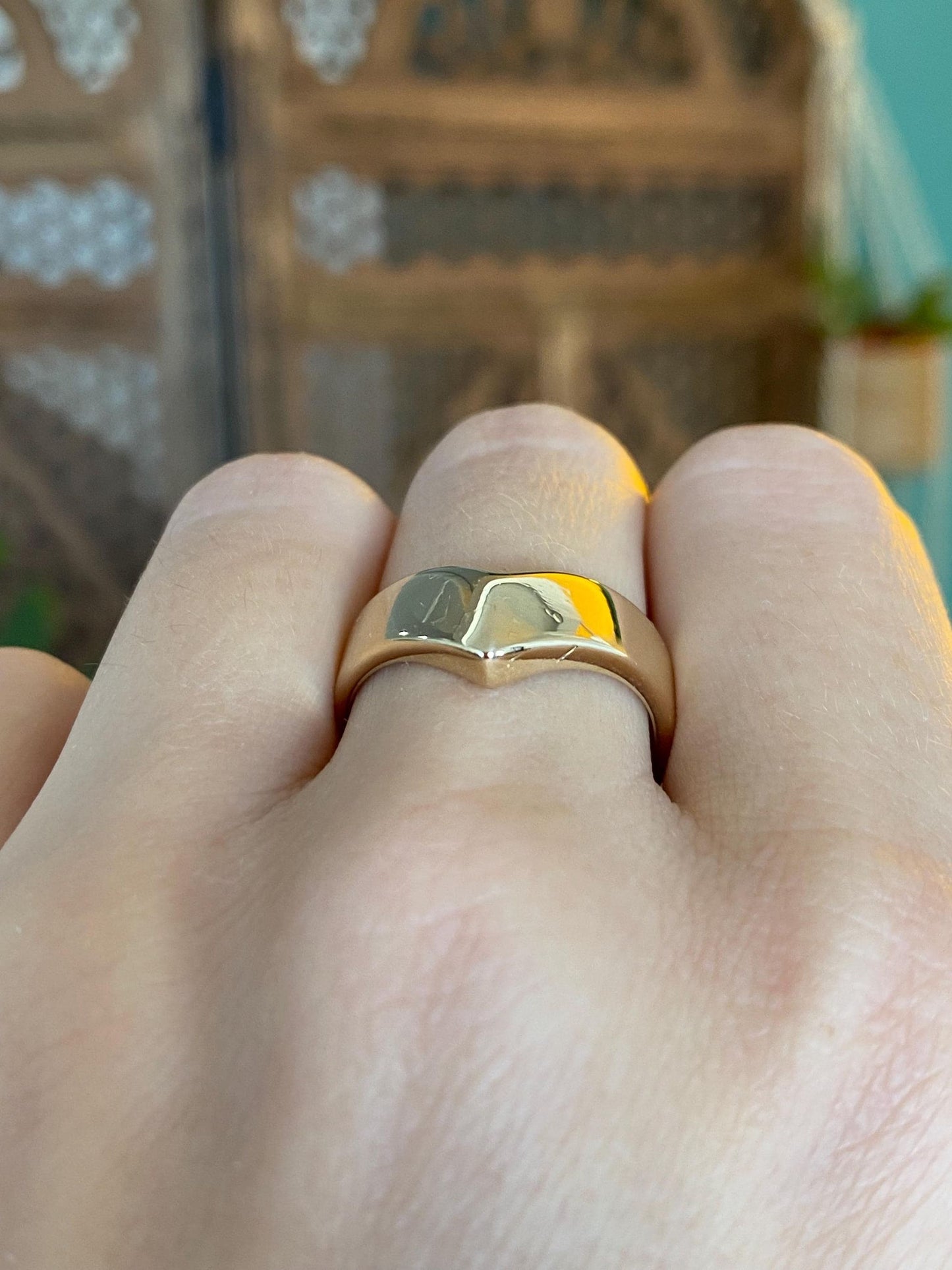 Vintage Solid 14k Yellow Gold Chevron Ring - Size 8.5
