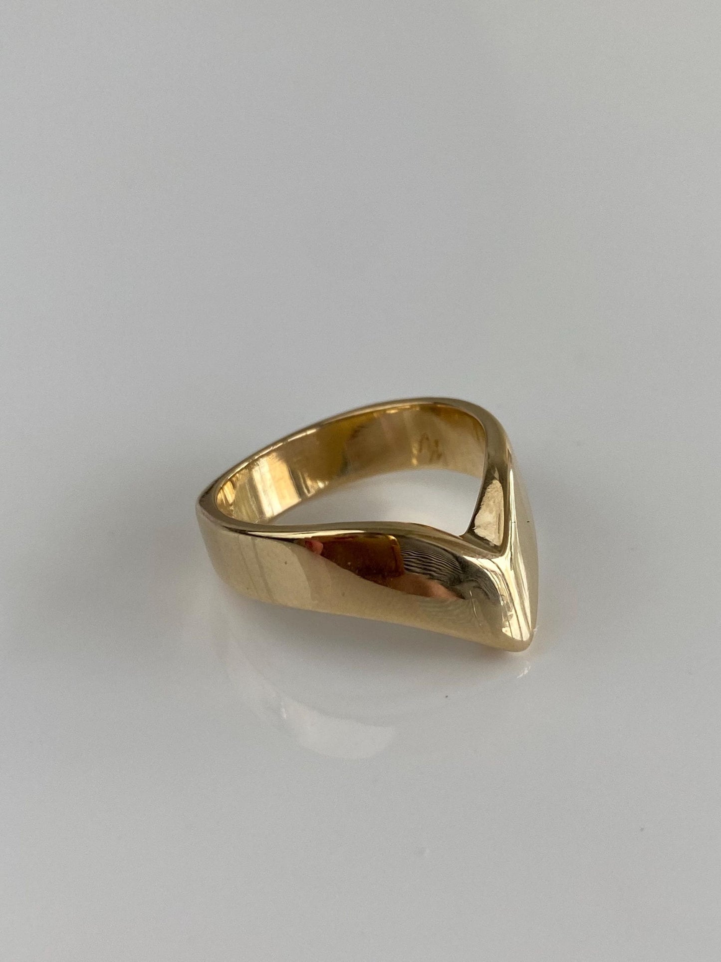 Vintage Solid 14k Yellow Gold Chevron Ring - Size 8.5