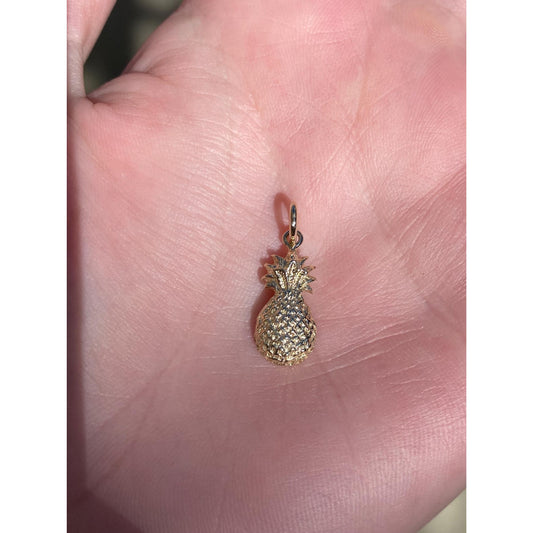 Vintage Solid 14k Yellow Gold Pineapple Charm