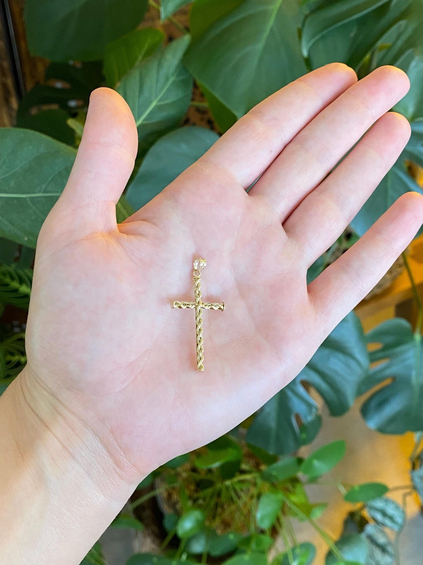 Vintage 14k Yellow Gold Rope Chain Cross Charm