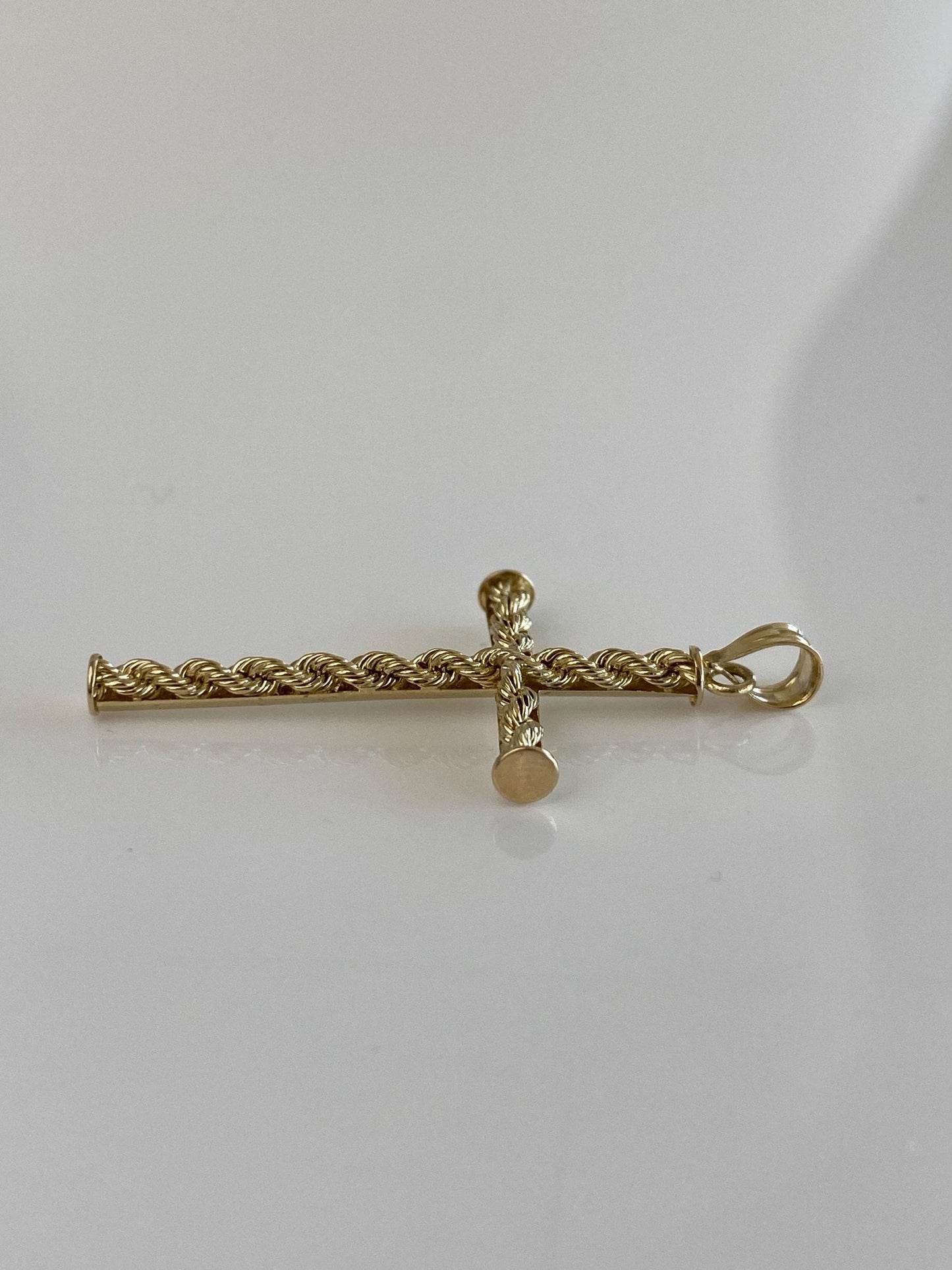 Vintage 14k Yellow Gold Rope Chain Cross Charm
