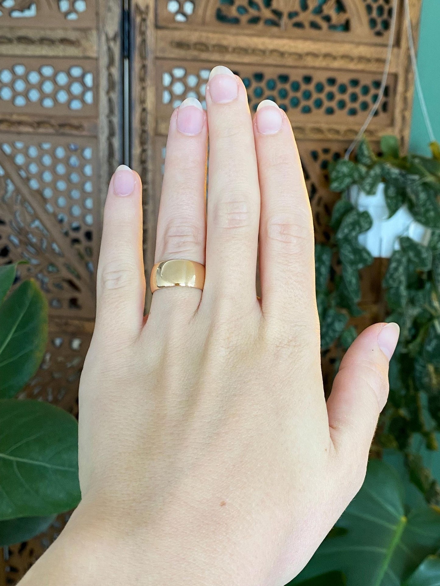 Vintage Solid 14k Yellow Gold Wide Ring Band - Size 6.75