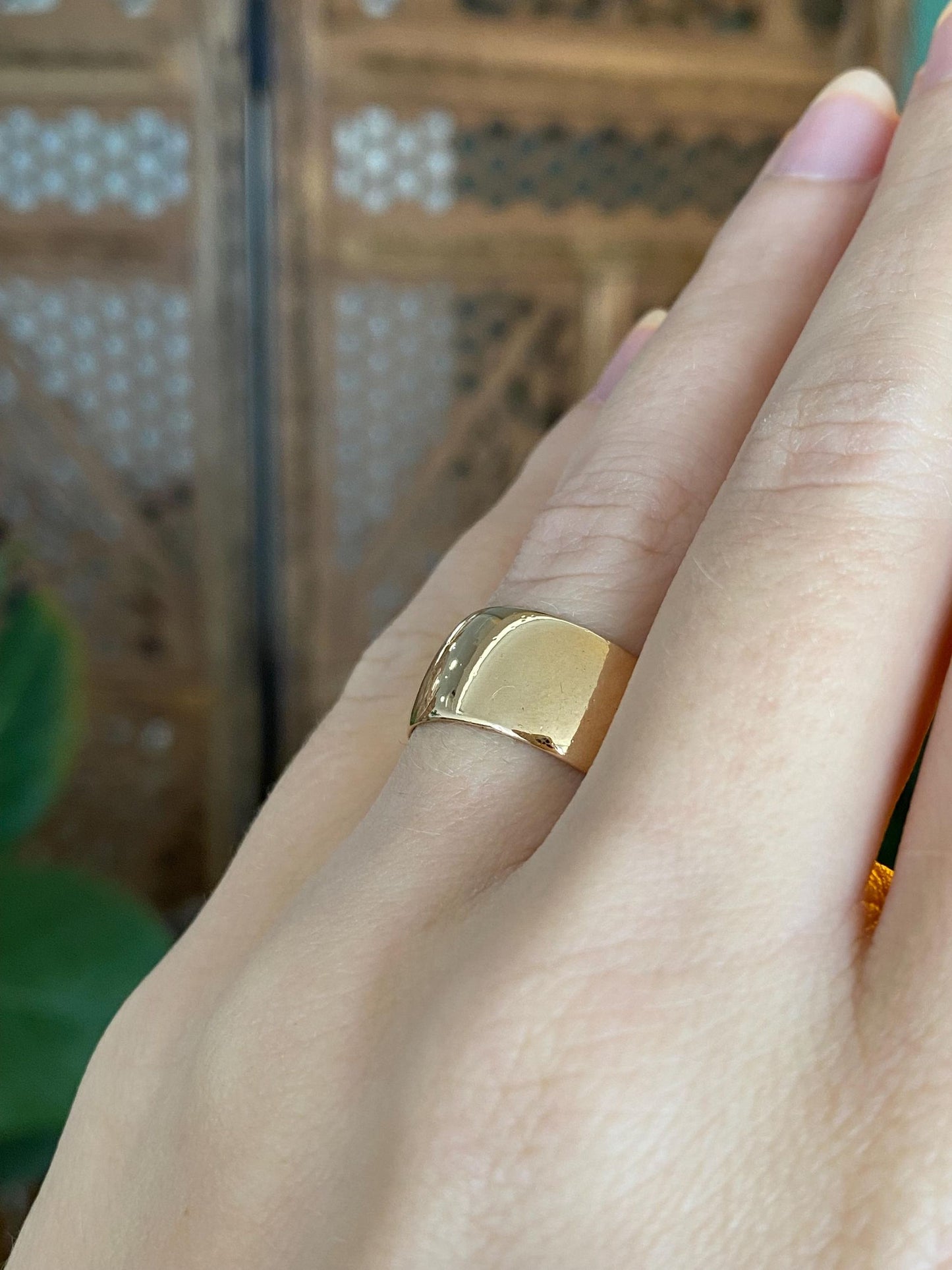Vintage Solid 14k Yellow Gold Wide Ring Band - Size 6.75