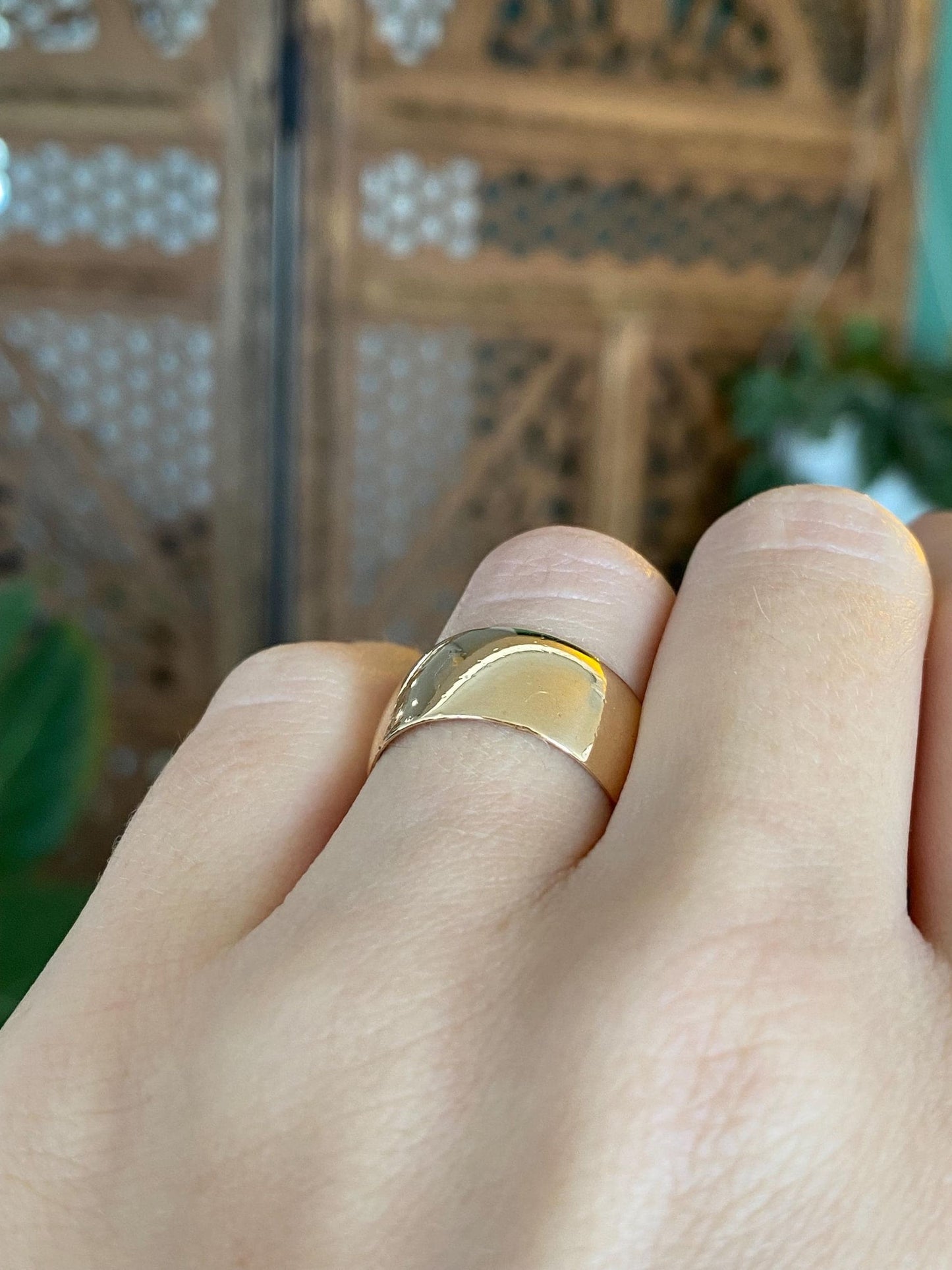 Vintage Solid 14k Yellow Gold Wide Ring Band - Size 6.75