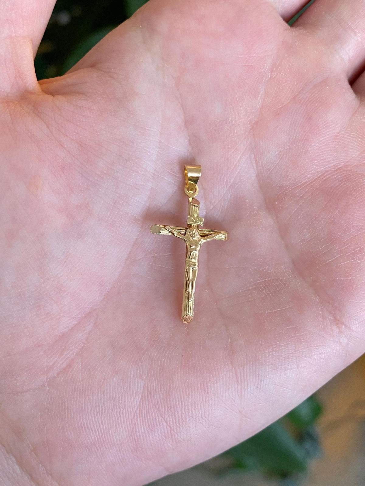 Vintage 14k Yellow Gold Crucifix Cross Charm