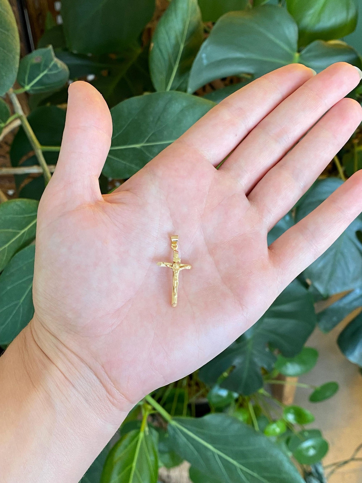 Vintage 14k Yellow Gold Crucifix Cross Charm