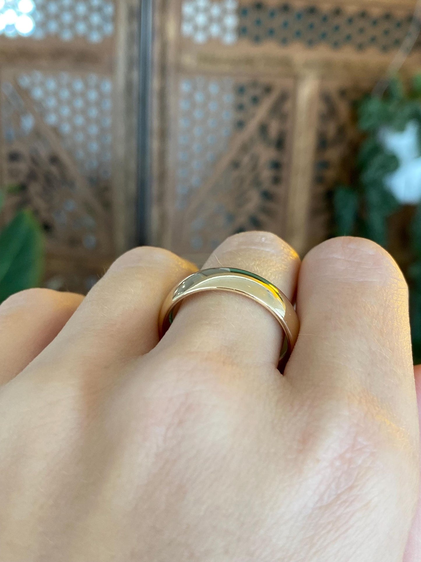 Vintage Solid 14k Yellow Gold Ring Band - Size 10.25