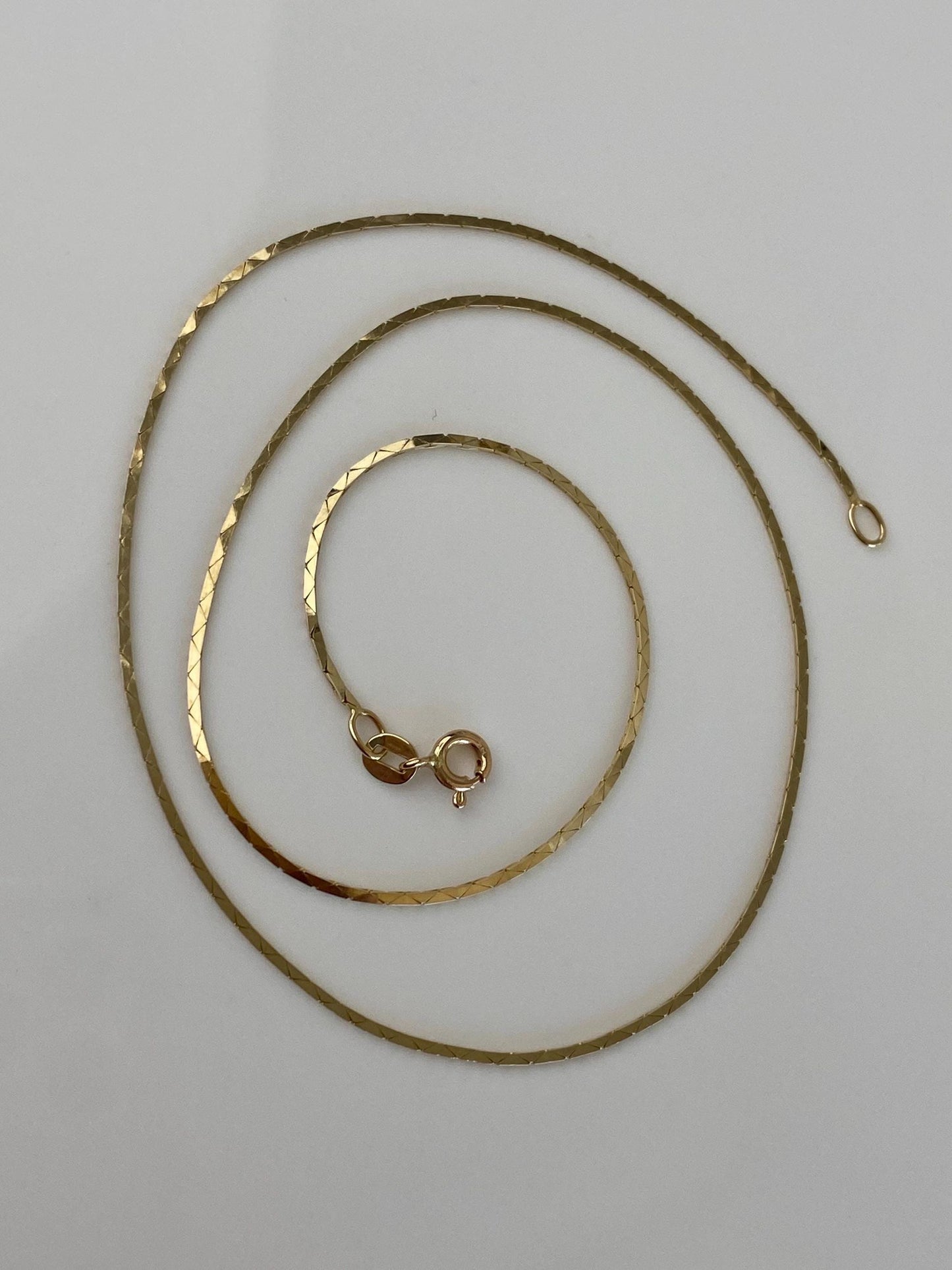 Vintage Solid 14k Yellow Gold Slim Triangle Link Chain Necklace - 16 inches